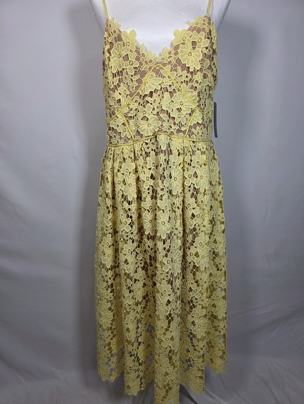 Donna Morgan Yellow Floral Lace Midi Dress